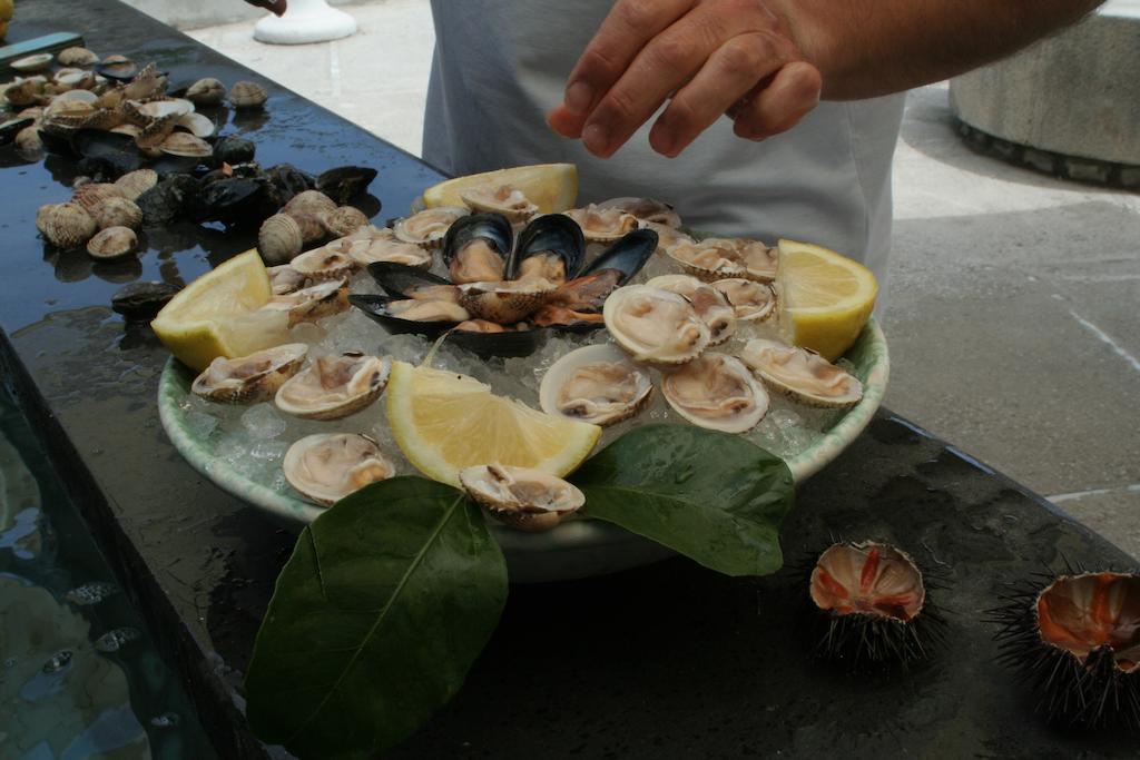 罗司考格里奥酒店 Marina del Cantone 外观 照片